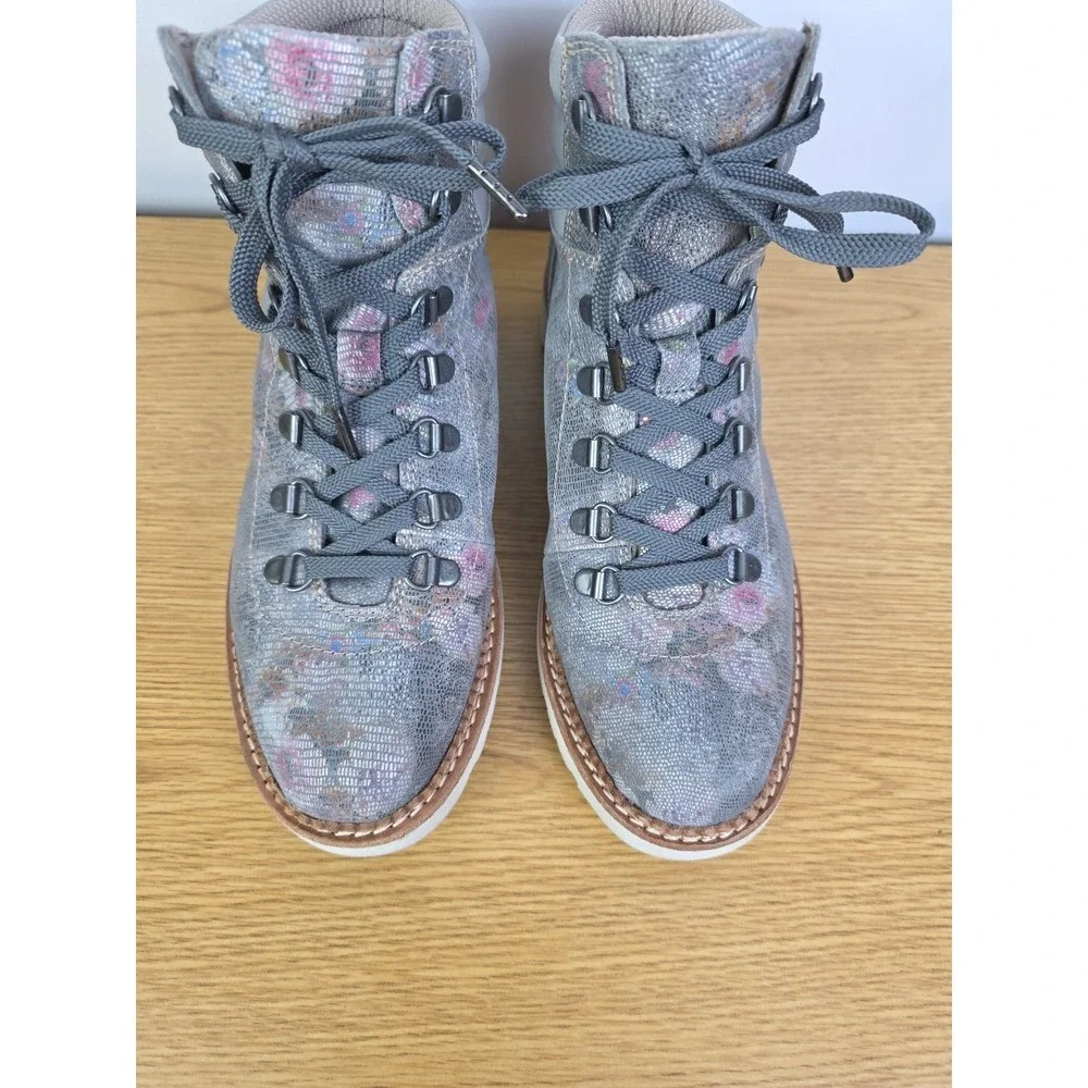 Bionica‎ Women's Dezi Gray Floral Waterproof Leather Lace Up Ankle Boots 8M
